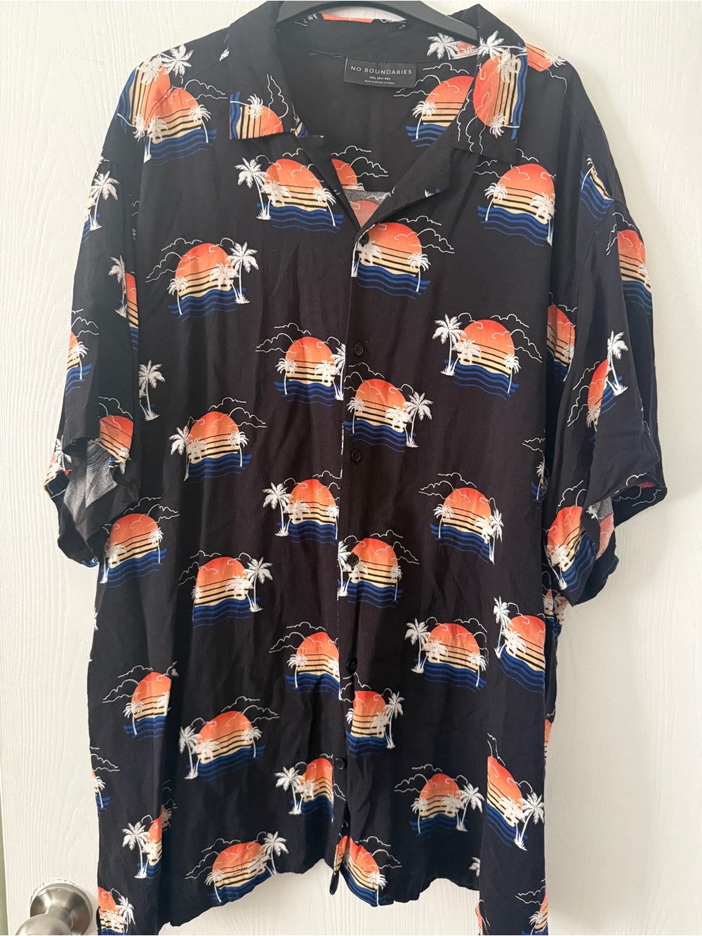 No Boundaries Black Sunset Palm Print Short-Sleeve Shirt